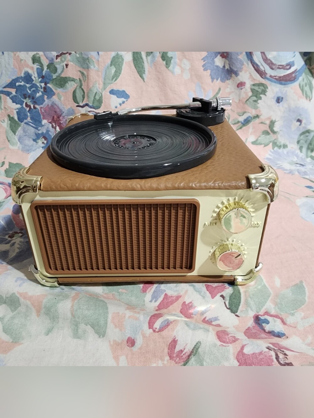 Bath & Body Works Portable Vintage Retro Record Player Turntable Candle Holder